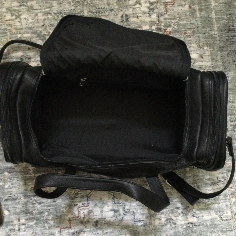 Royce New York Leather Duffle Bag